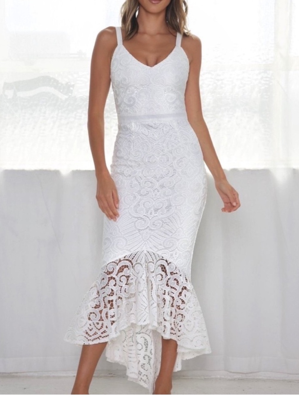 Jaus The Label Liana white lace dress Size Small Excellent condition